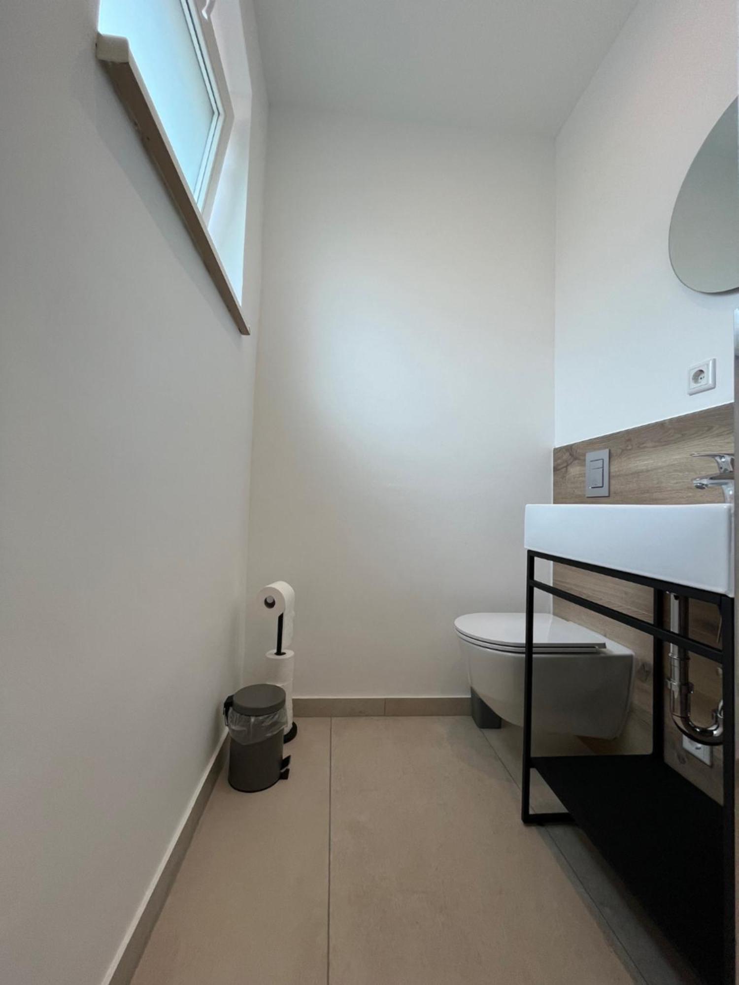 Remise 23A - 2Schlafzimmer Unterkunft Fuer 4-Koepfige Familie Schönefeld Dış mekan fotoğraf