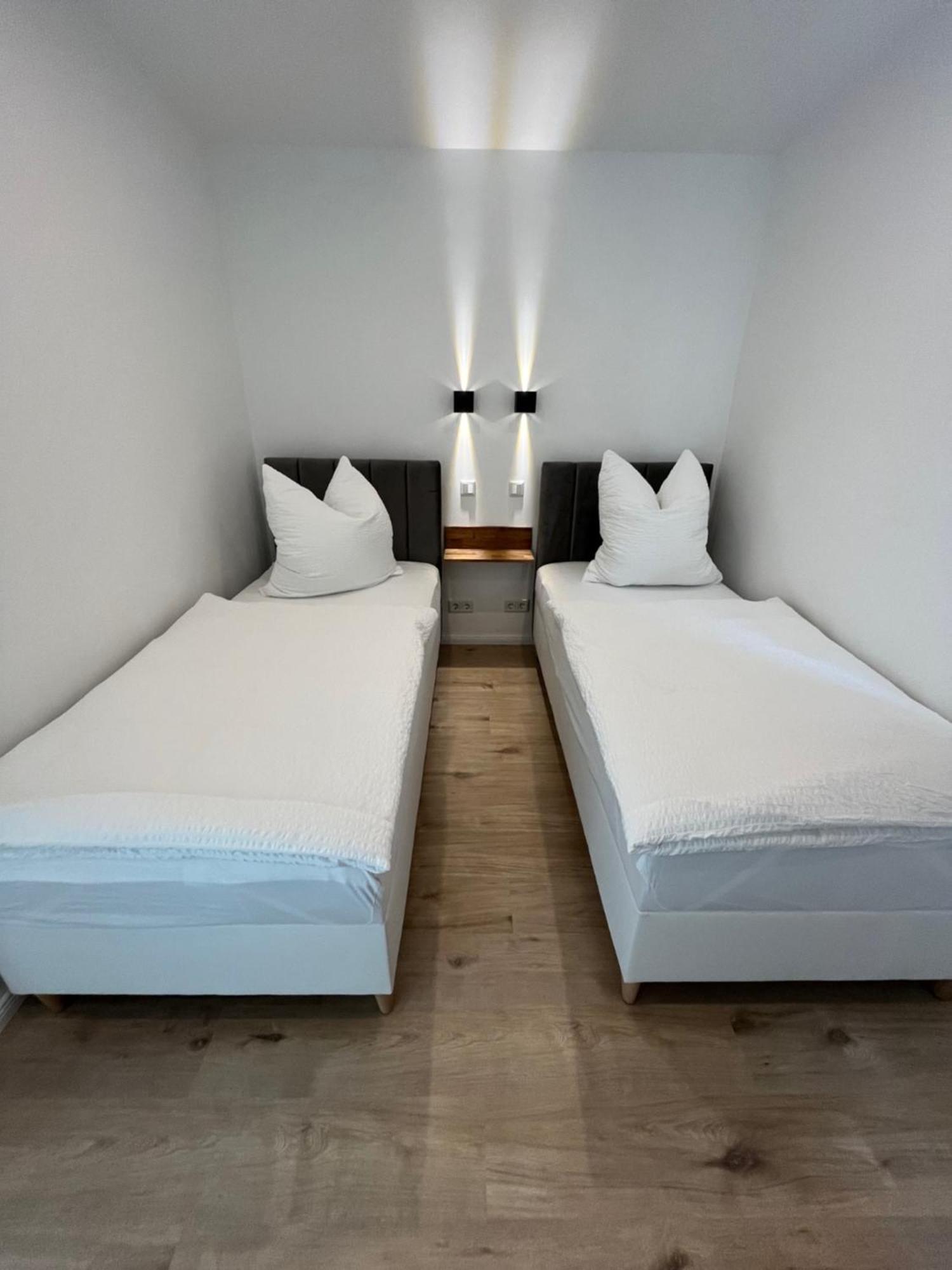 Remise 23A - 2Schlafzimmer Unterkunft Fuer 4-Koepfige Familie Schönefeld Dış mekan fotoğraf