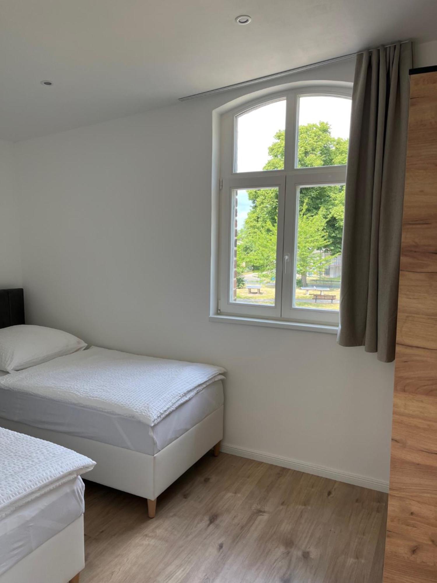 Remise 23A - 2Schlafzimmer Unterkunft Fuer 4-Koepfige Familie Schönefeld Dış mekan fotoğraf